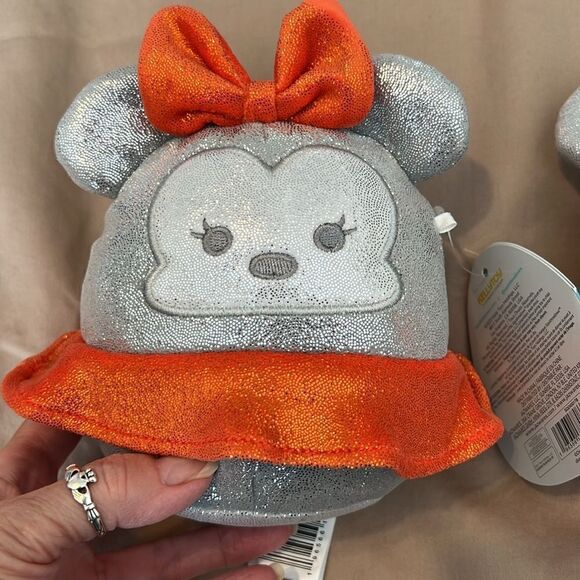 NWOT Disney Micky Mouse & NWT Disney Minnie Mouse squishmallows so adorable - Picture 3 of 15